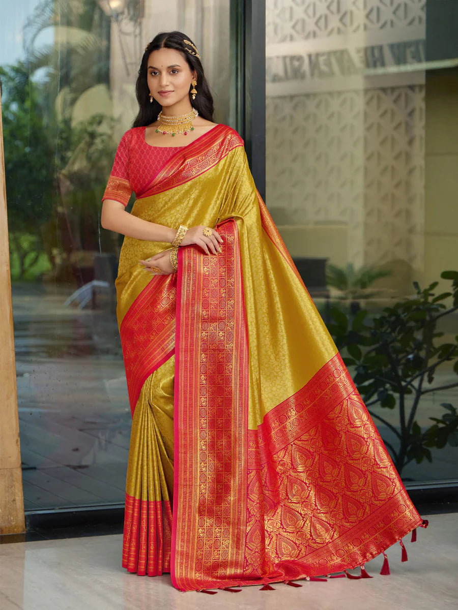 Kanjivaram Silk Saree with Zari Woven Saree With Blouse Piece